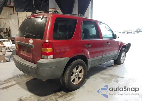 2005 Ford Escape Xlt из США, поврежденный, VIN 1FMYU03145KB40409